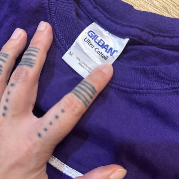 Vintage Sigma Sigma Sigma -sorority lettered Embroidered Size Medium Purple - Picture 2 of 4